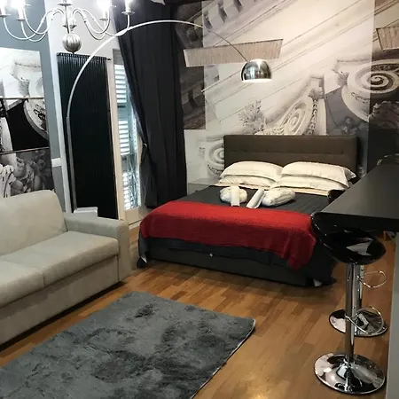 In - Spagna Trevi Apartamento *